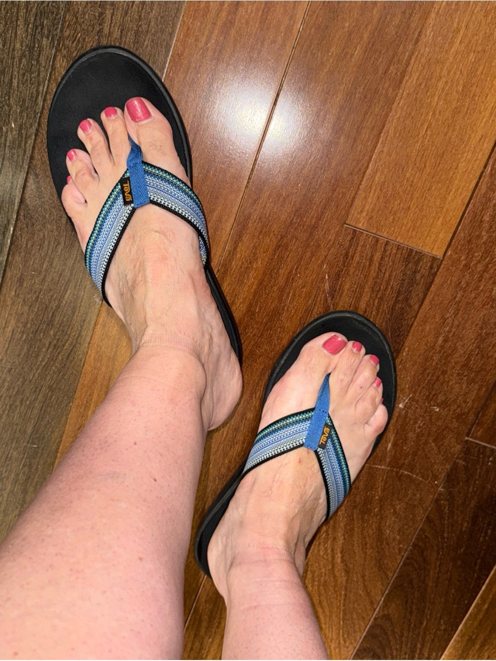 Teva Black Flip Flops with Blue Striped Fabric Straps size 9 comfy cushioning - Picture 7 of 9